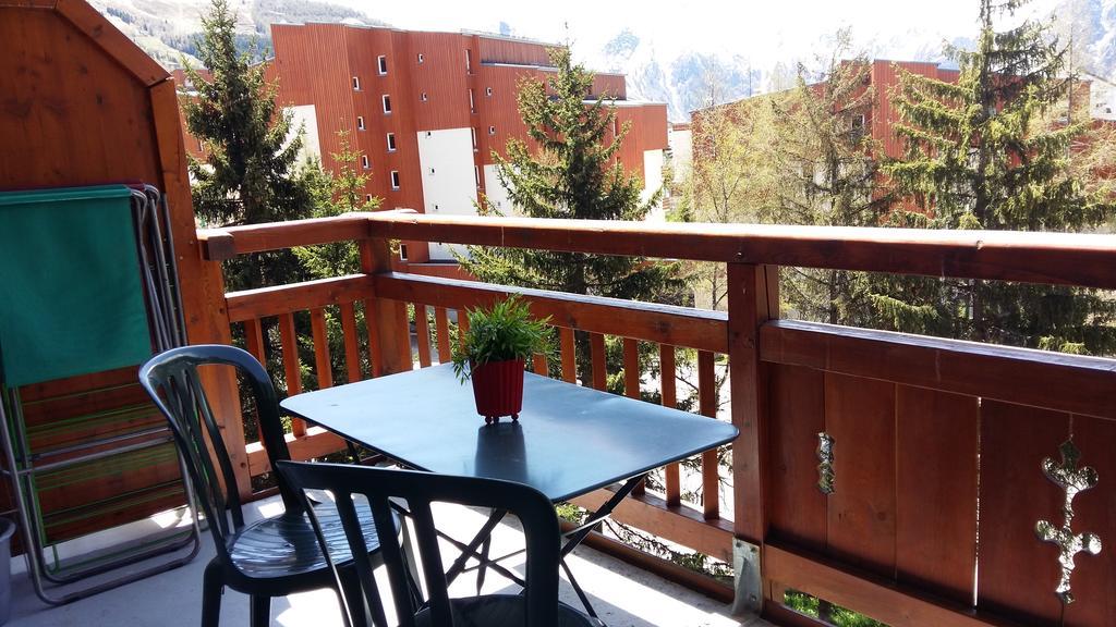 Le Tyrol Apartment เลส์เดอซาลป์ ภายนอก รูปภาพ
