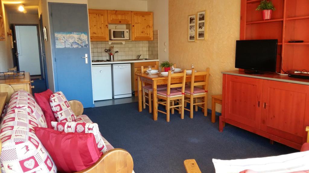 Le Tyrol Apartment เลส์เดอซาลป์ ภายนอก รูปภาพ