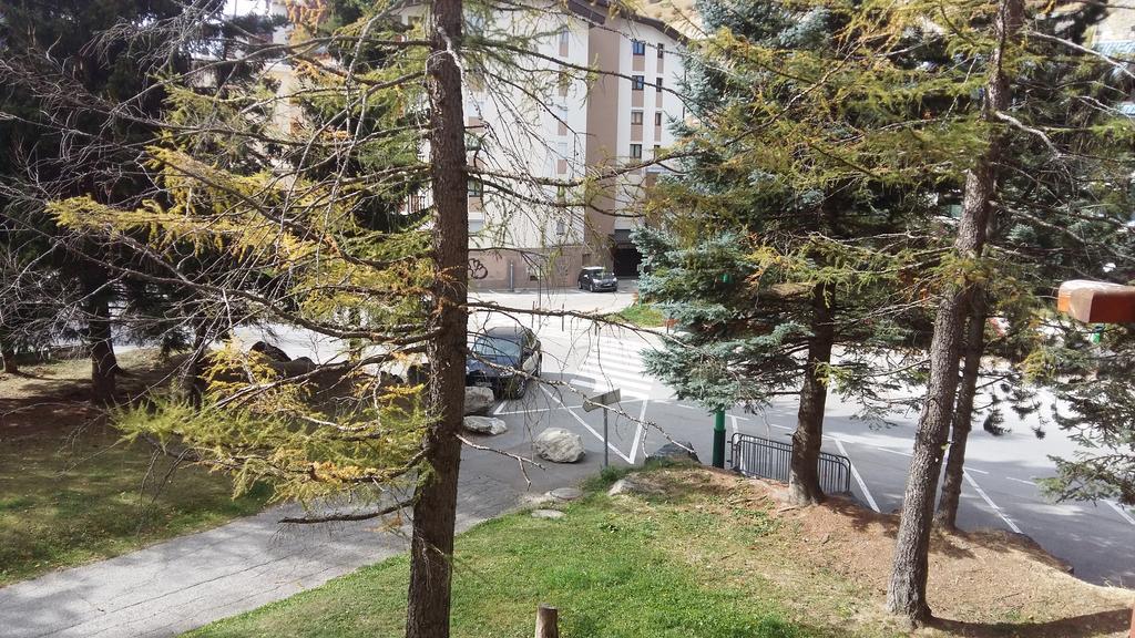 Le Tyrol Apartment เลส์เดอซาลป์ ภายนอก รูปภาพ